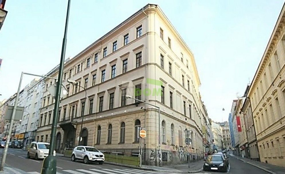 Commercial apartment building in Prague, Czech Republic, 2 811 m² - picture 1