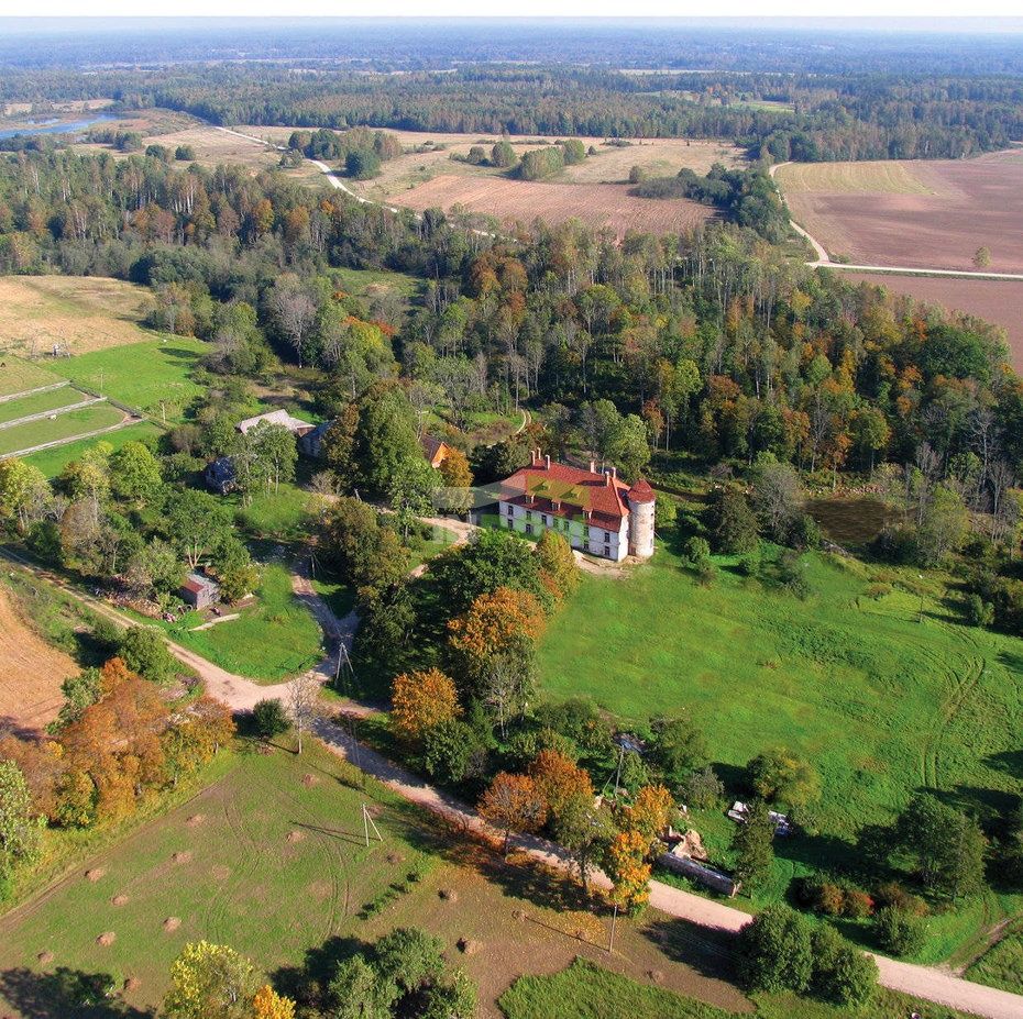 Château à Liepaja, Lettonie, 1 600 m² - image 1