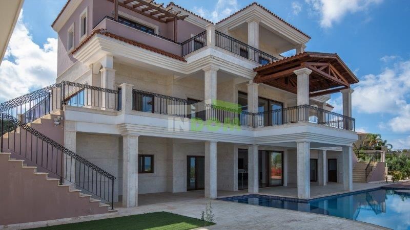 Villa en Pafos, Chipre, 950 m² - imagen 1