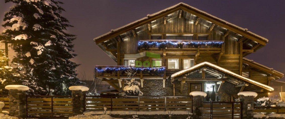 Chalet in Megeve, France, 500 m² - picture 1