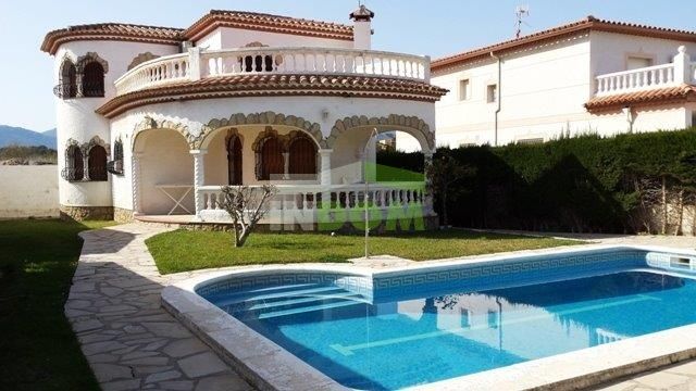 Casa en la Costa Dorada, España, 130 m² - imagen 1