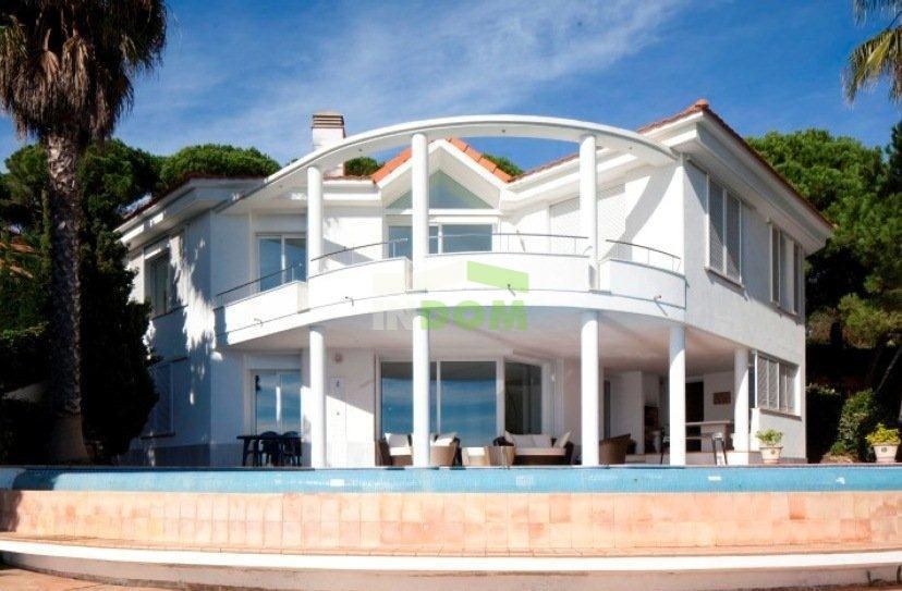 Villa in Costa Brava, Spanien, 352 m² - Foto 1