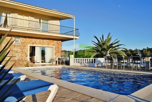 Maison sur la Costa Brava, Espagne, 600 m² - image 1