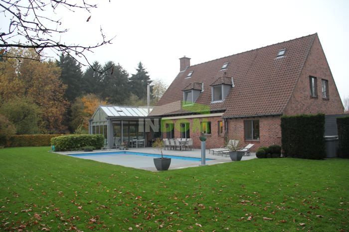 Villa in Gent, Belgium, 2 500 m² - picture 1