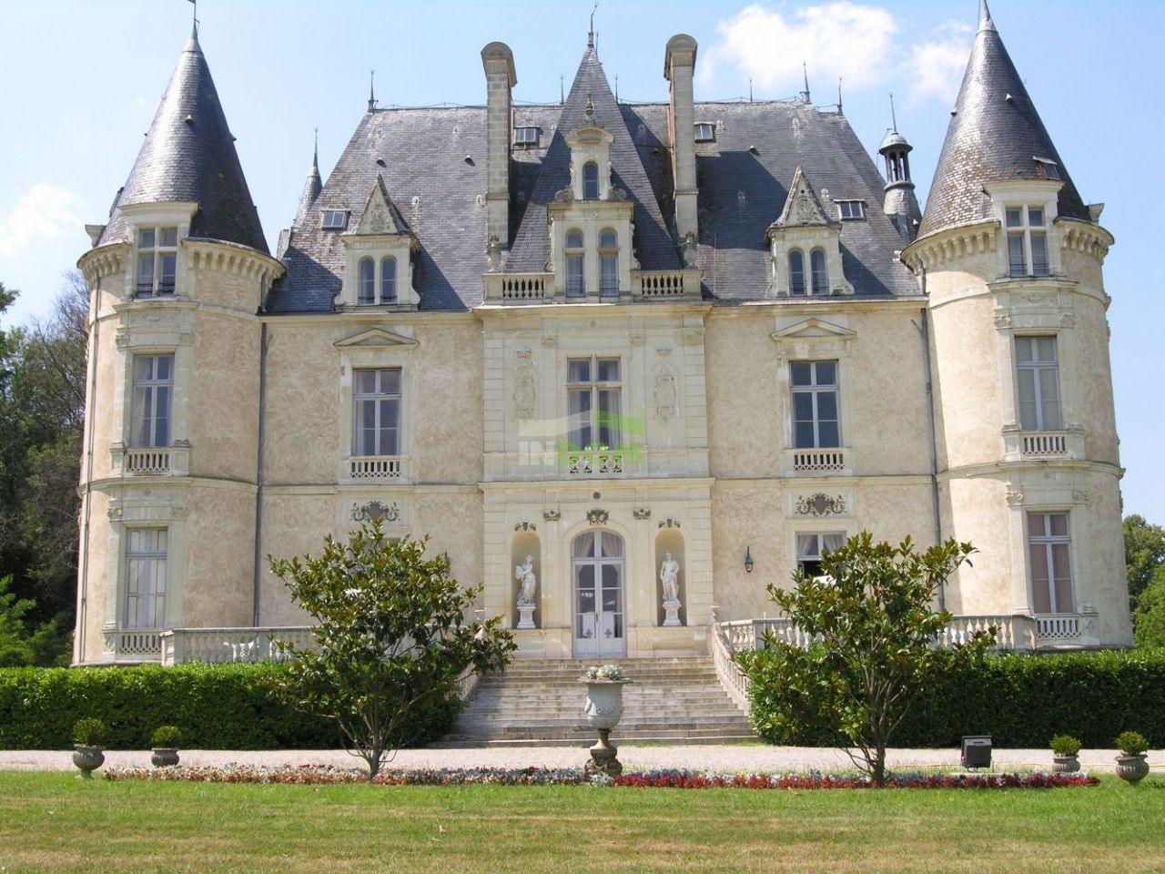 Castillo Dolina Luary, Francia, 1 100 m² - imagen 1