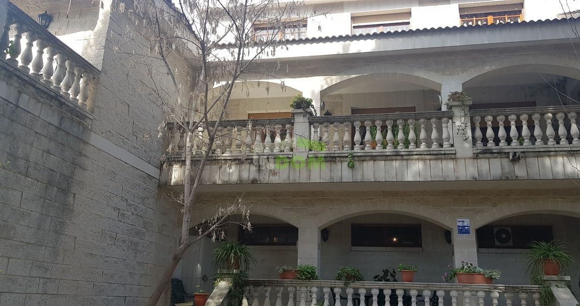 Hotel en la Costa Dorada, España, 905 m² - imagen 2