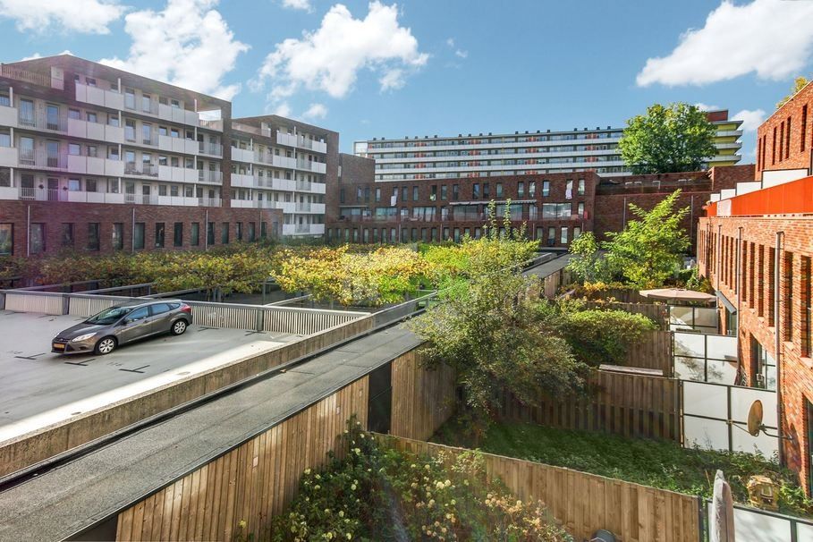 Apartment in Amsterdam, Netherlands, 106 m² - picture 2