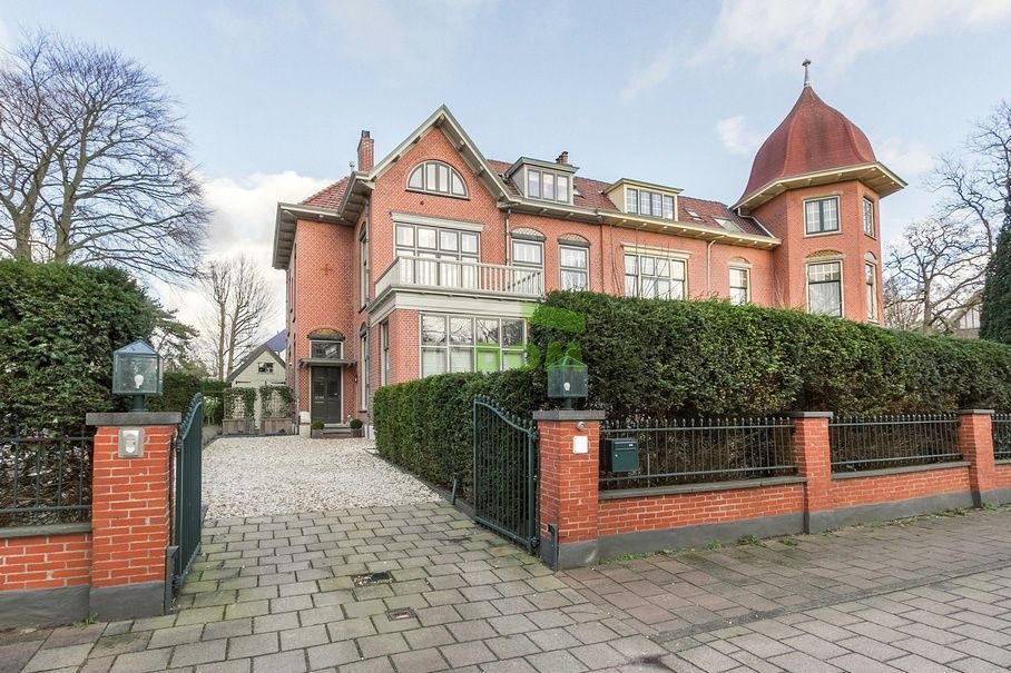 Villa à Amsterdam, Pays-Bas - image 2