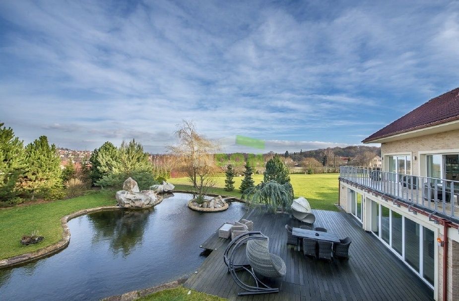 Villa à Prague, Tchèque, 1 472 m² - image 2