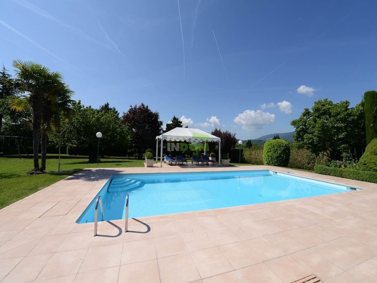 Villa ZHenevskoe ozero, Frankreich, 450 m² - Foto 2