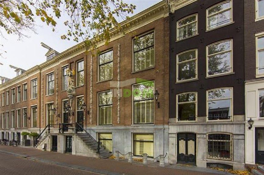 Maison à Amsterdam, Pays-Bas, 650 m² - image 2