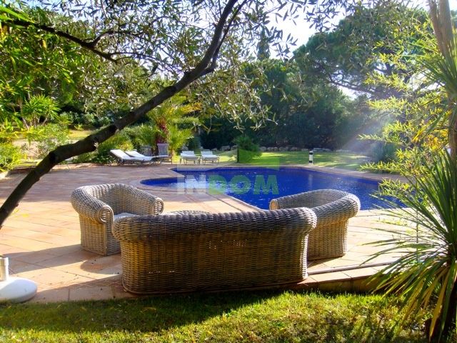 Villa à Saint-Tropez, France, 458 m² - image 2