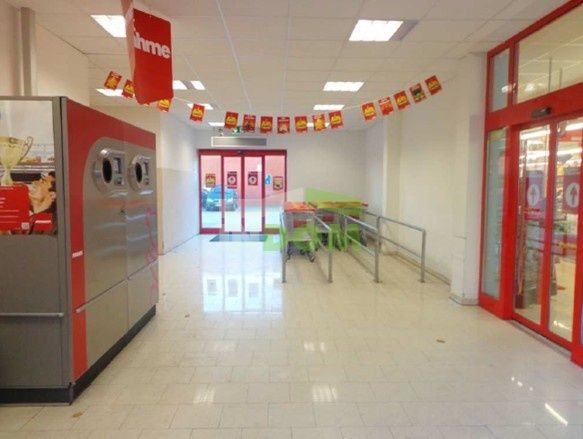 Commercial property Severnyj Rejn-Vestfaliya, Germany, 1 110 m² - picture 2