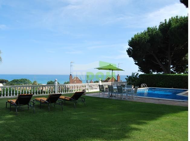 Casa en Barcelona, España, 307 m² - imagen 3