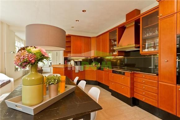 House in Amsterdam, Netherlands, 210 m² - picture 3