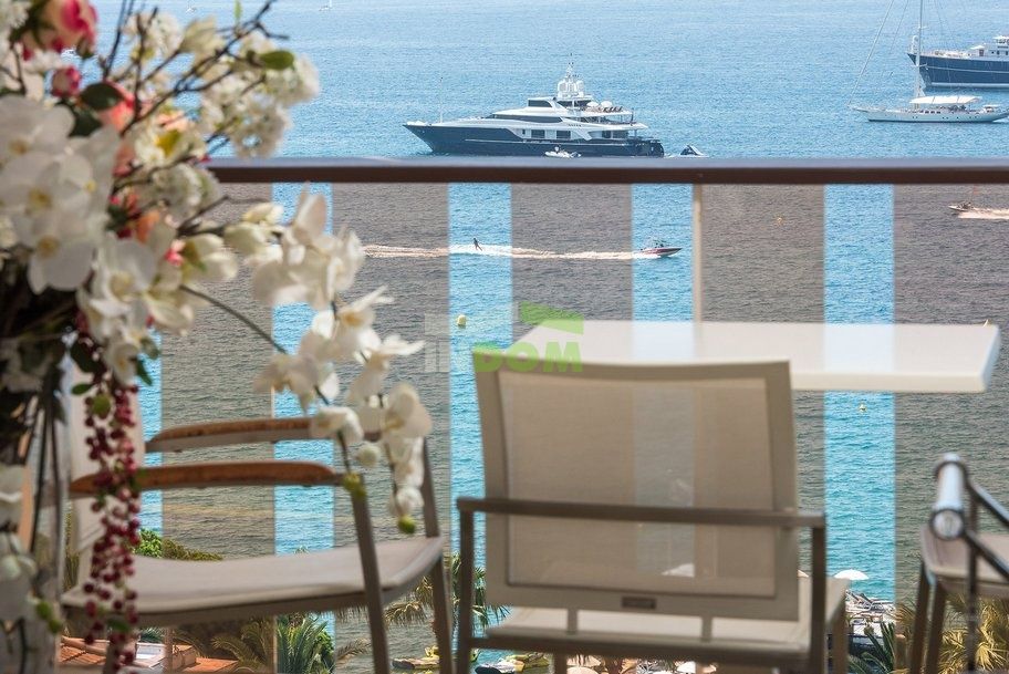 Appartement Lazurnyj bereg, France, 155 m² - image 4