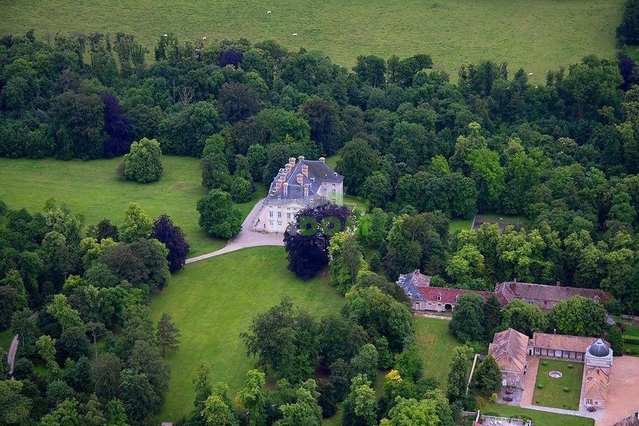 Château à Paris, France, 5 000 m² - image 4