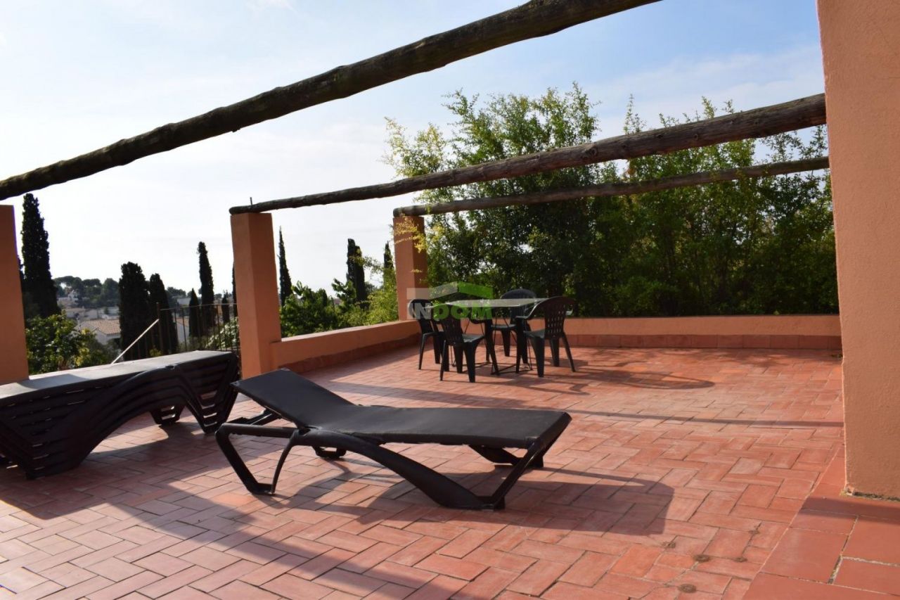 Finca en la Costa Dorada, España, 1 352 m² - imagen 4