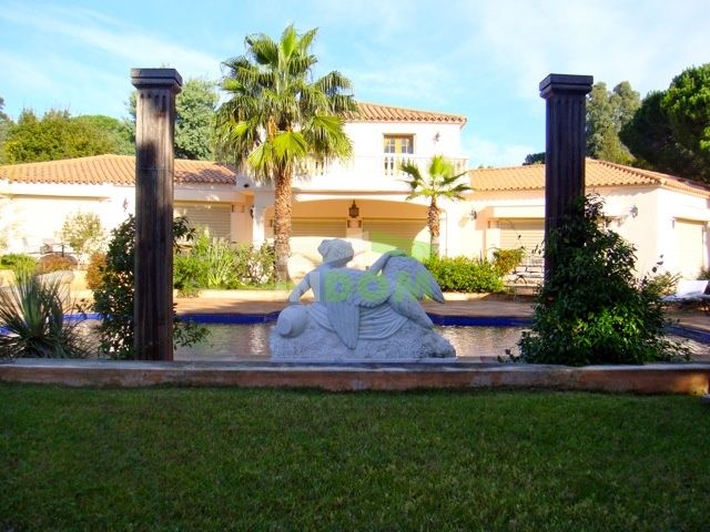 Villa à Saint-Tropez, France, 458 m² - image 4