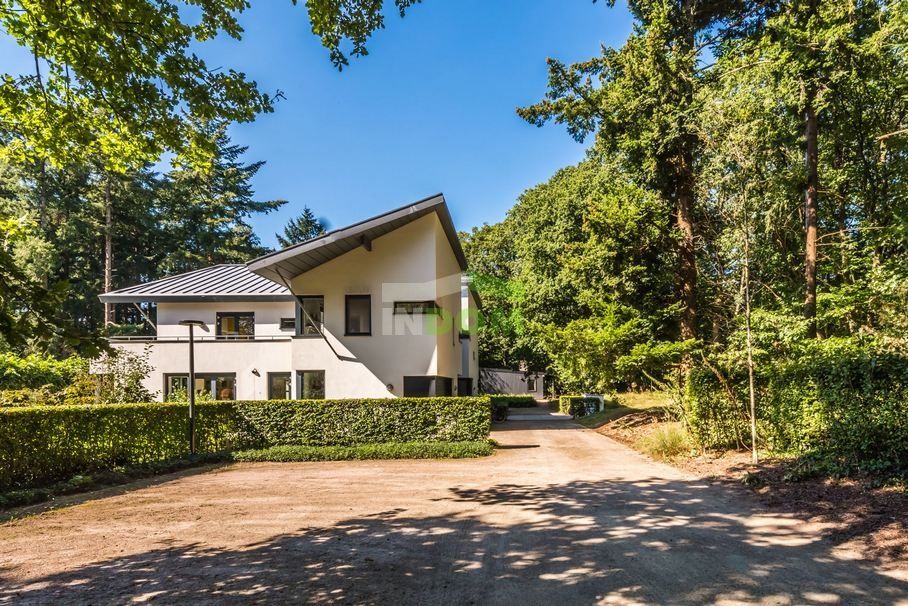 Villa à Utrecht, Pays-Bas, 612 m² - image 5