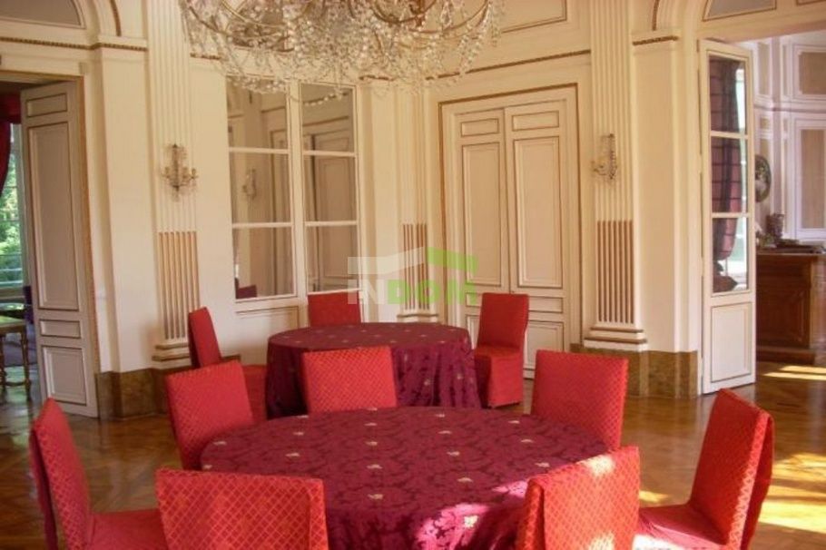 Château à Paris, France, 5 000 m² - image 5