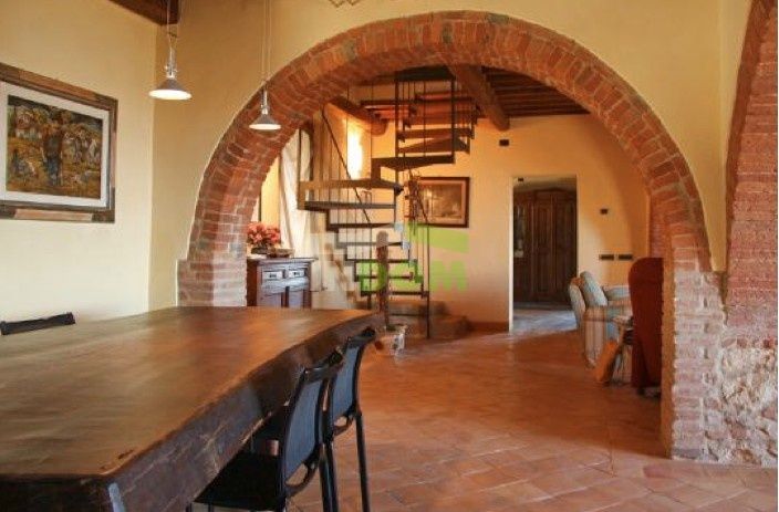 Biens commerciaux Toskana, Italie, 1 350 m² - image 5