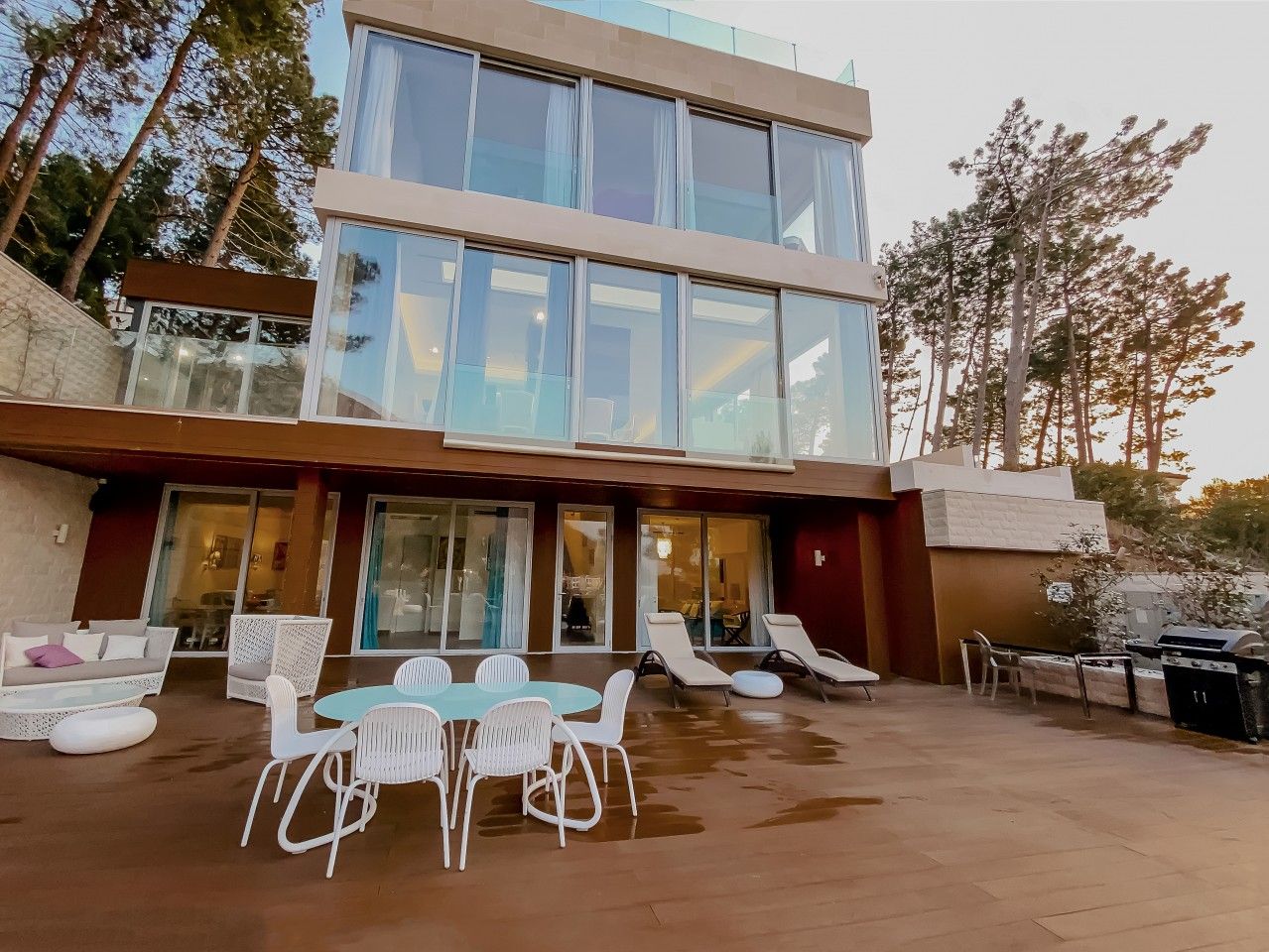 House in Sveti Stefan, Montenegro, 660 m² - picture 1