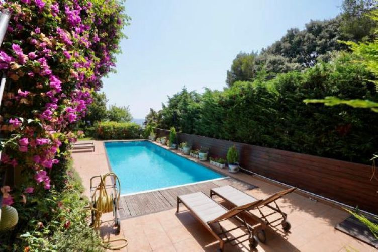 Villa in Lloret de Mar, Spanien, 500 m² - Foto 2