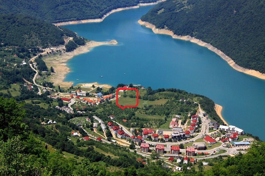 Terreno en Pluzine, Montenegro, 5 200 m² - imagen 1