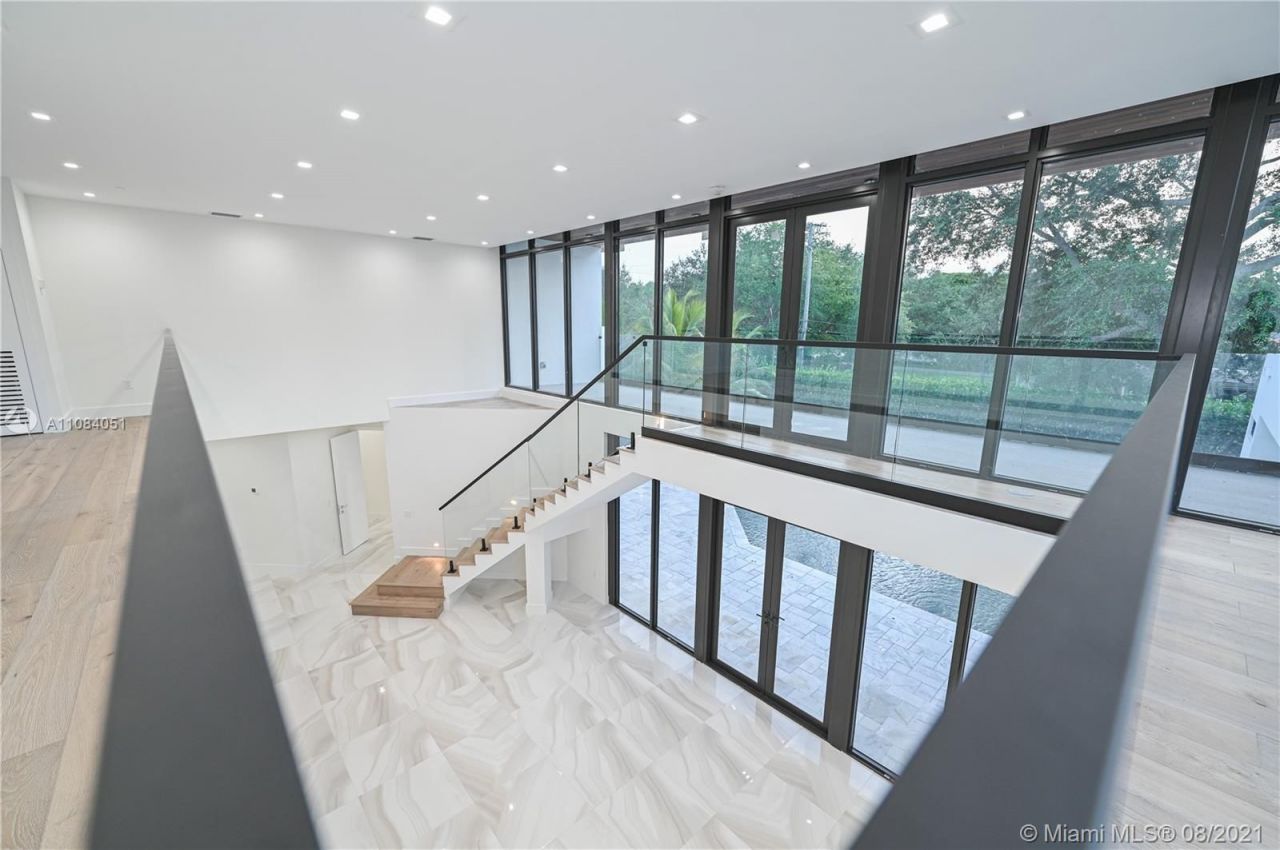 Villa en Miami, Estados Unidos, 550 m² - imagen 8