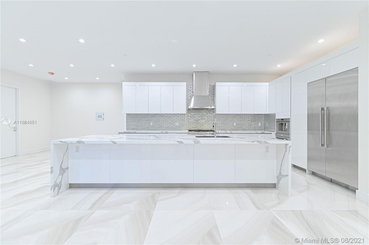 Villa en Miami, Estados Unidos, 550 m² - imagen 16