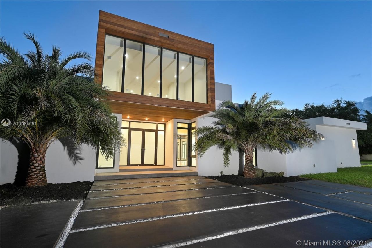 Villa en Miami, Estados Unidos, 550 m² - imagen 3