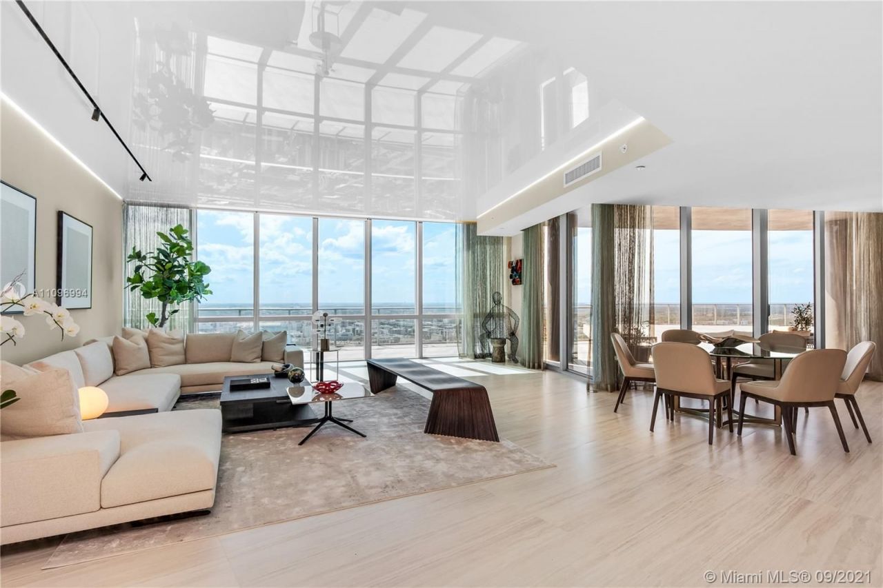 Penthouse in Miami, USA, 300 m² - picture 1