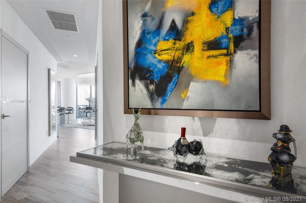 Apartamento en Miami, Estados Unidos, 110 m² - imagen 5