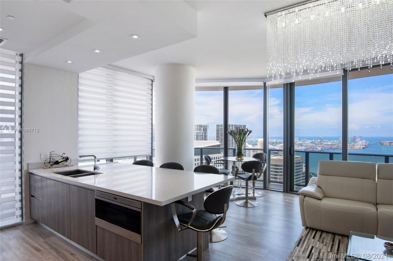 Apartamento en Miami, Estados Unidos, 110 m² - imagen 10