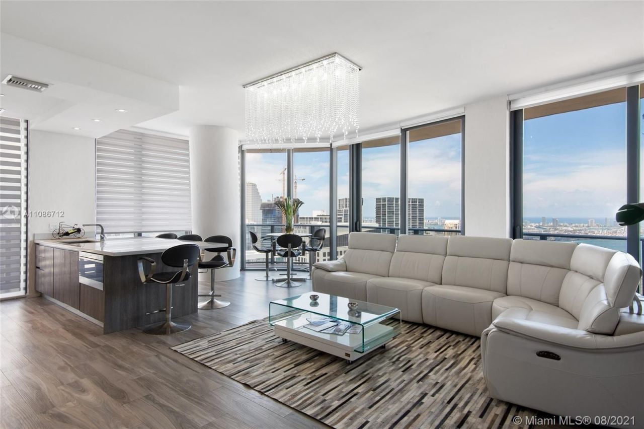 Apartamento en Miami, Estados Unidos, 110 m² - imagen 15
