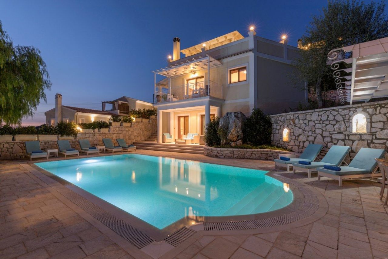 Villa en Corfú, Grecia, 275 m² - imagen 1