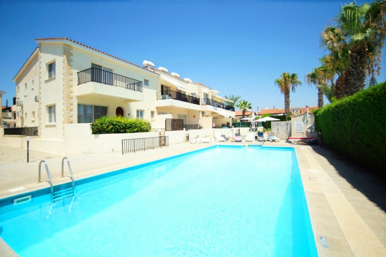 Bungalow in Paphos, Cyprus, 90 m² - picture 1