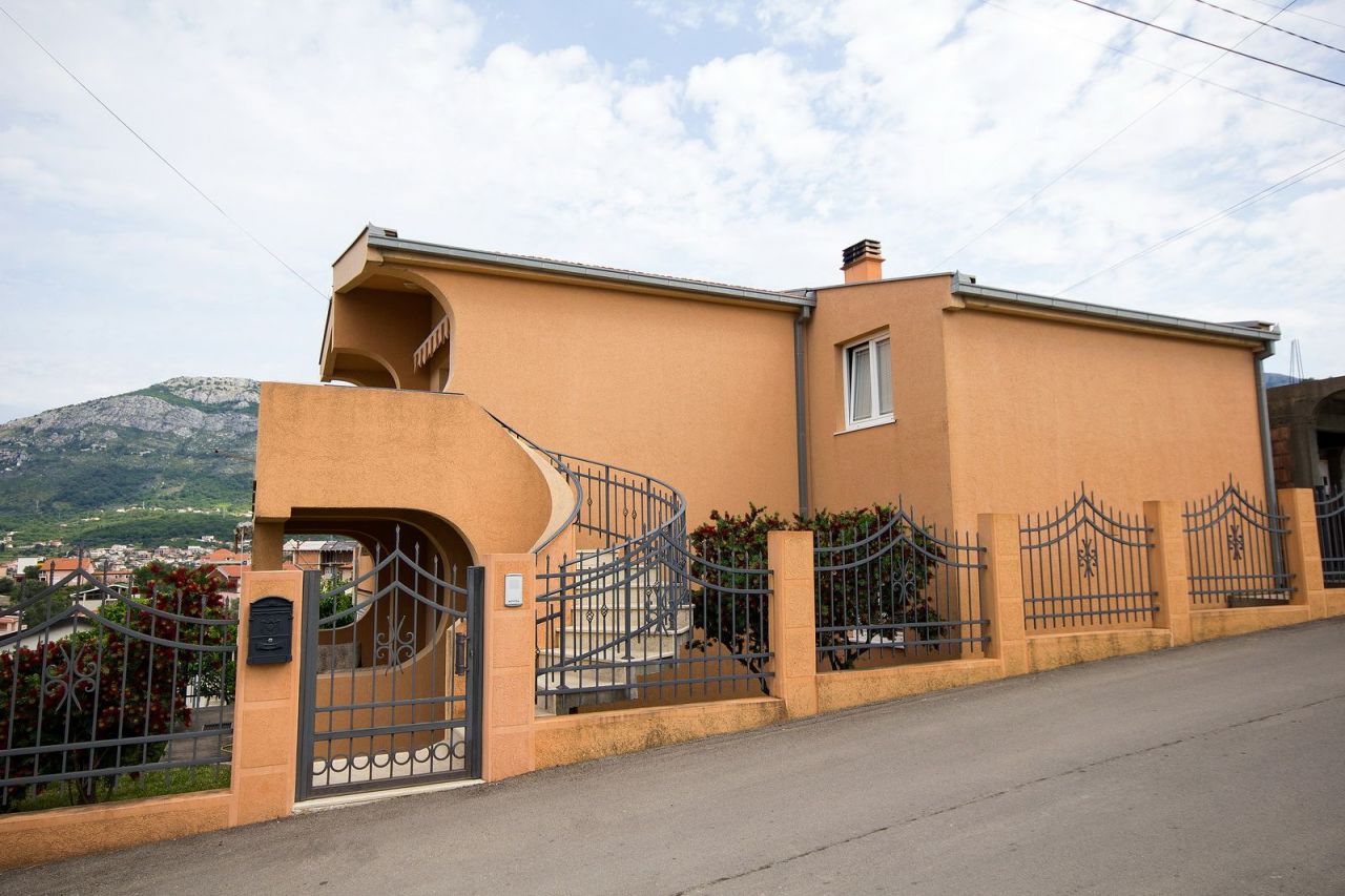 Casa a Bar, Montenegro, 292 m² - foto 2