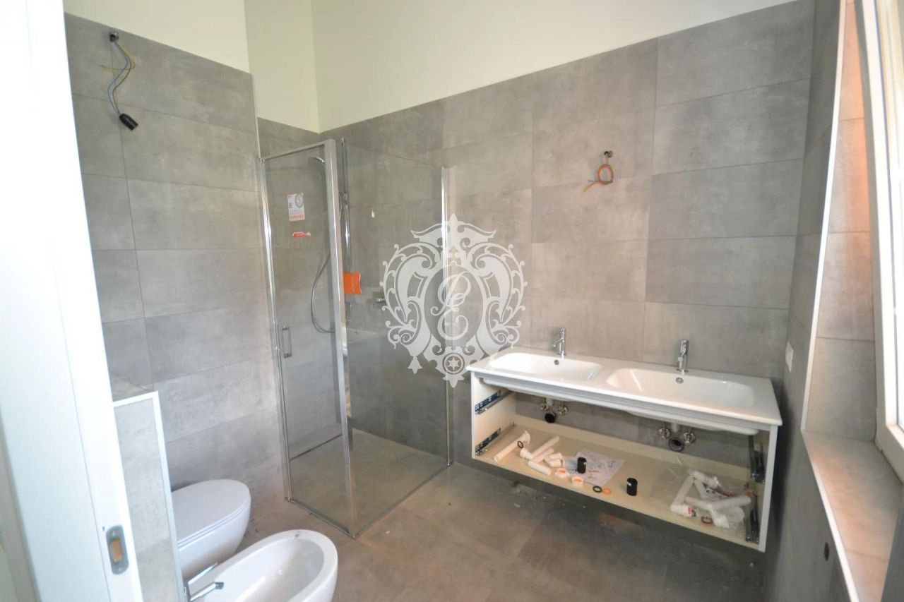 Villa in Tremezzina, Italien, 200 m² - Foto 8