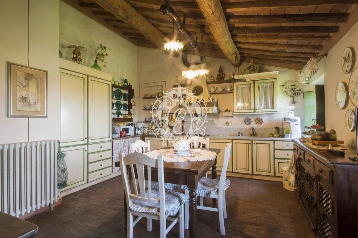 Villa in Pontedera, Italy, 676 m² - picture 15