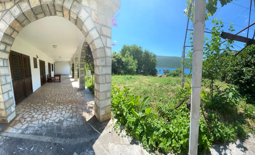 Maison à Kumbor, Monténégro, 196 m² - image 4