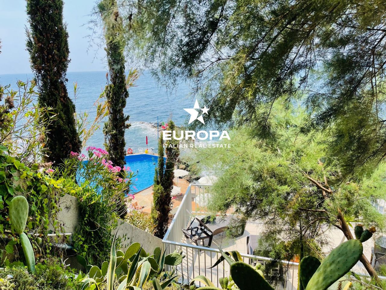 Hotel in Ospedaletti, Italy, 1 580 m² - picture 20