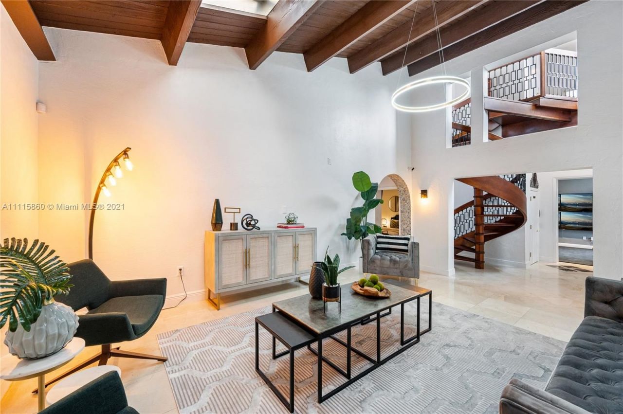 Villa à Miami, États-Unis, 360 m² - image 7