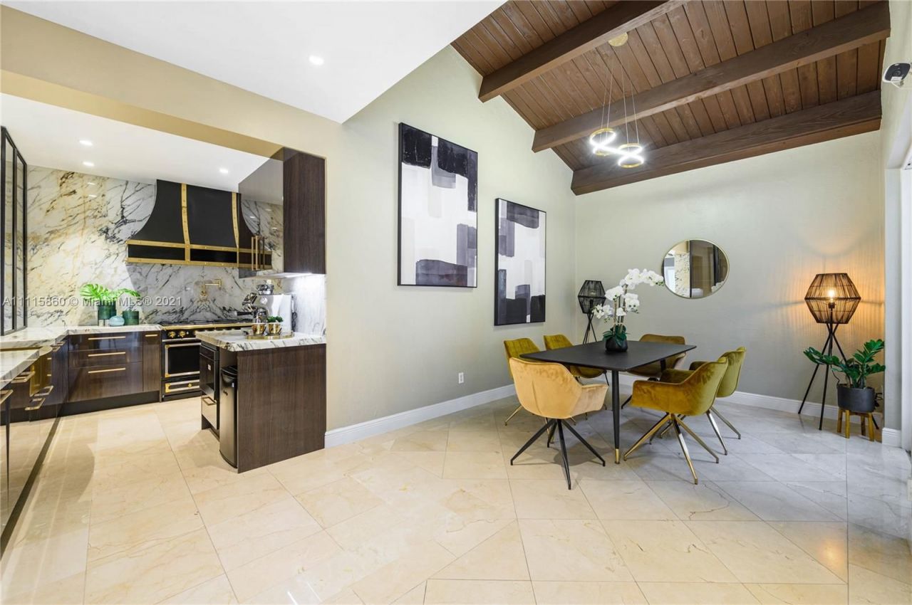 Villa à Miami, États-Unis, 360 m² - image 9