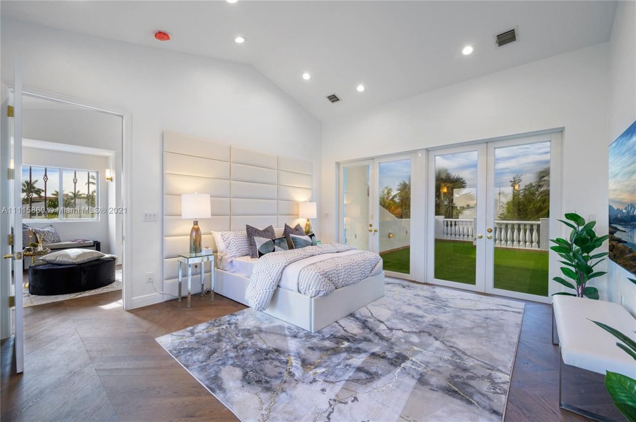 Villa à Miami, États-Unis, 360 m² - image 14