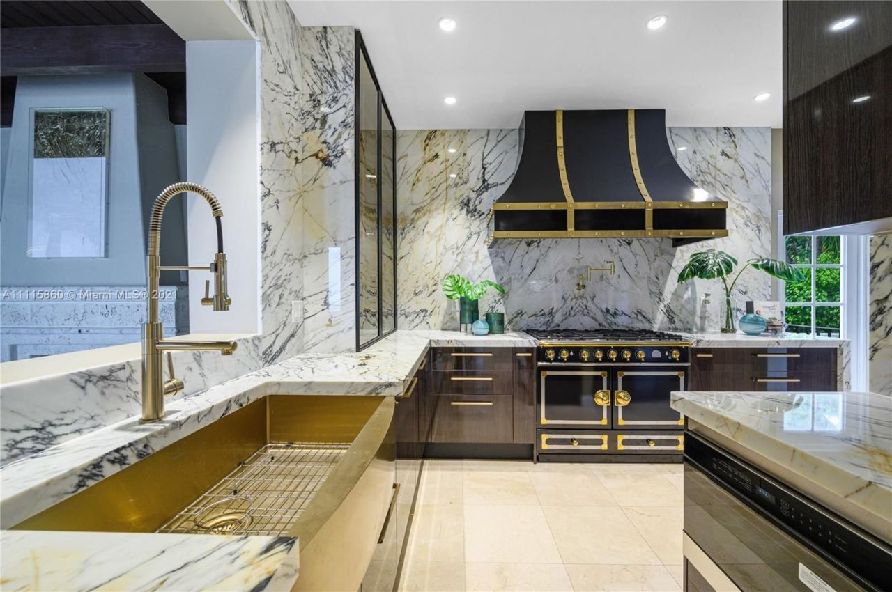 Villa à Miami, États-Unis, 360 m² - image 16