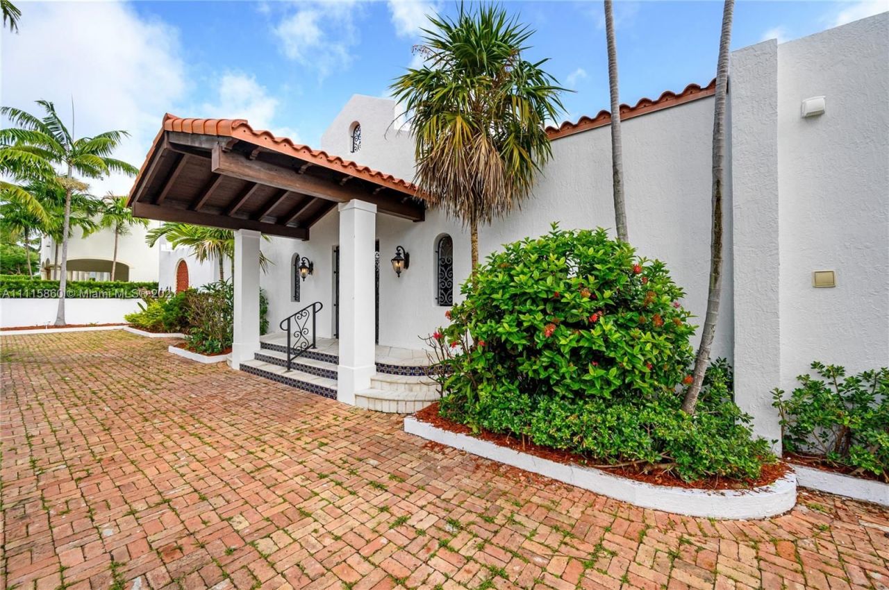 Villa à Miami, États-Unis, 360 m² - image 13