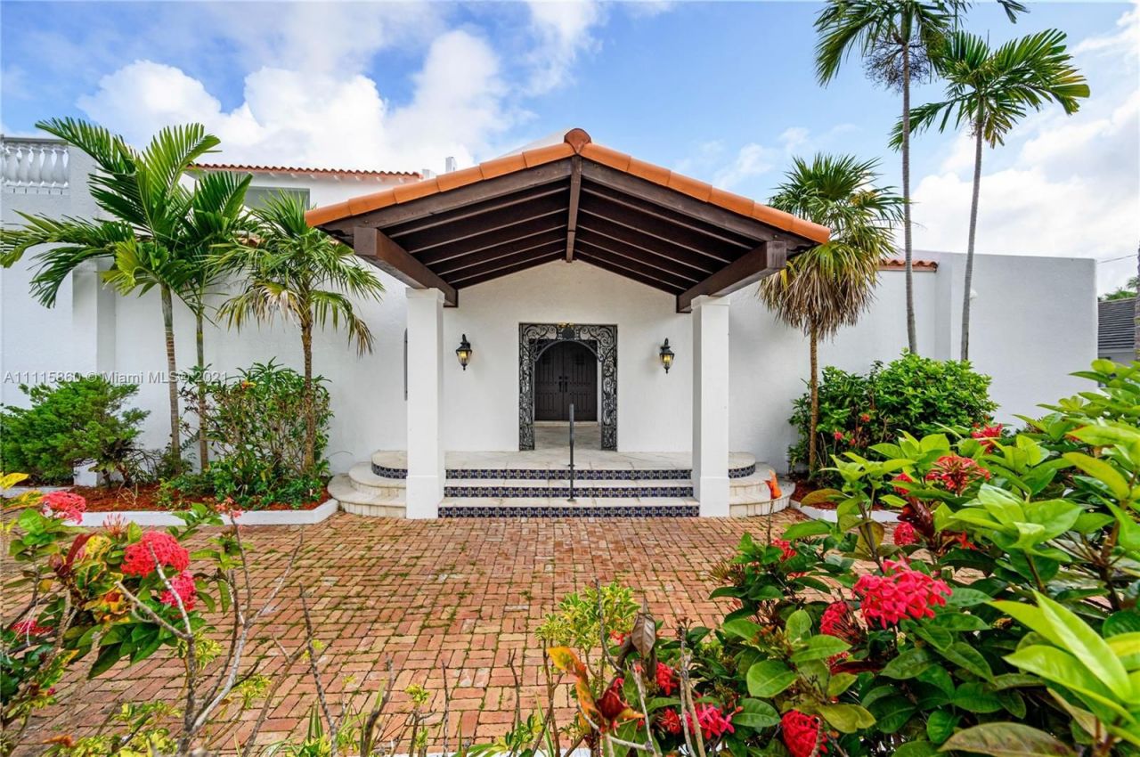 Villa à Miami, États-Unis, 360 m² - image 2