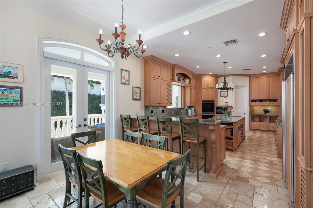 Villa in Miami, USA, 650 m² - picture 16